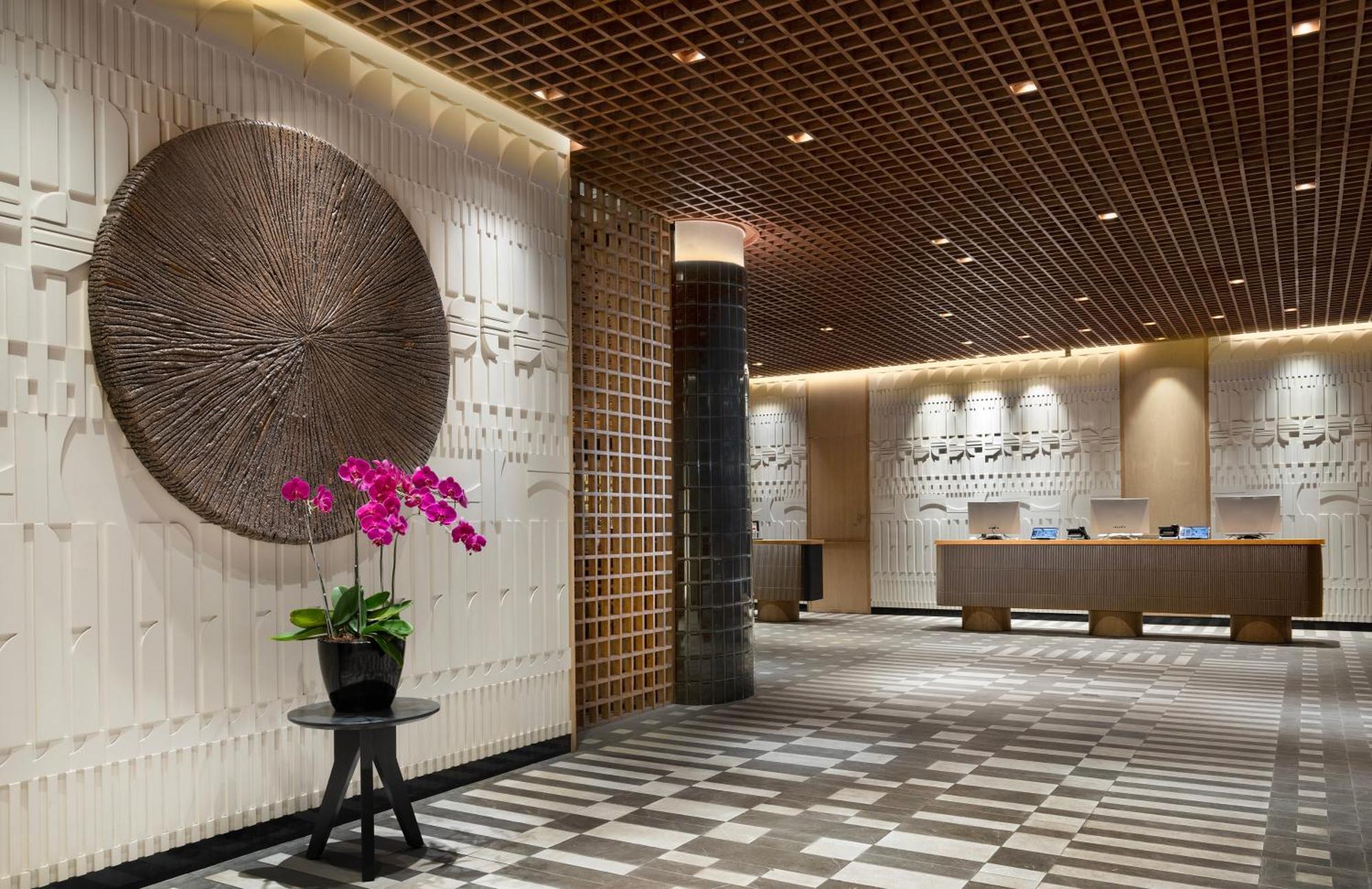 Golden Hill By Golden Tulip Hotel Tlekung Exterior photo