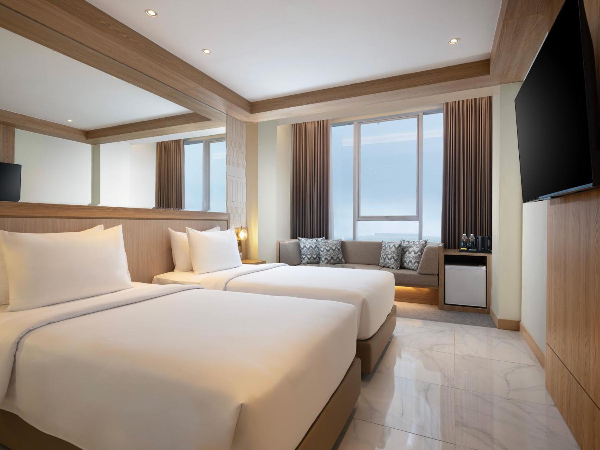 Golden Hill By Golden Tulip Hotel Tlekung Exterior photo